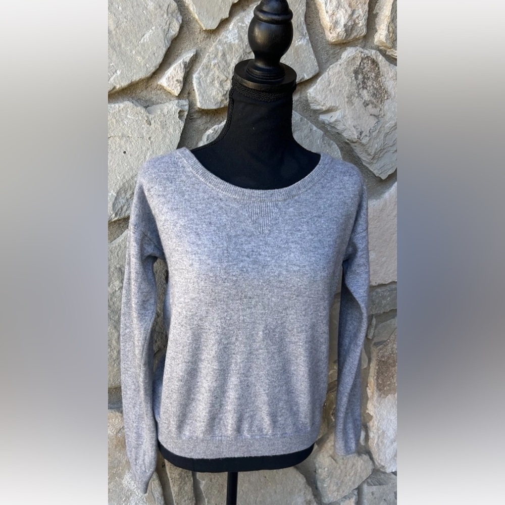 Juicy‎ Couture Cashmere Blend Sweater Size Small Gray Pullover Excellent